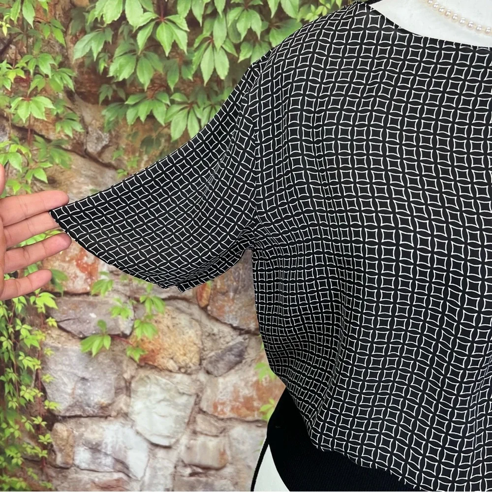 THEORY Black and White Geometric Print Quiet Luxury Blouse, S - Picture 3 of 10